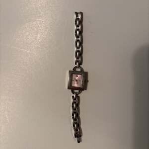 Tommy Hilfiger Ladies Wrist Watch Silver Tone Square